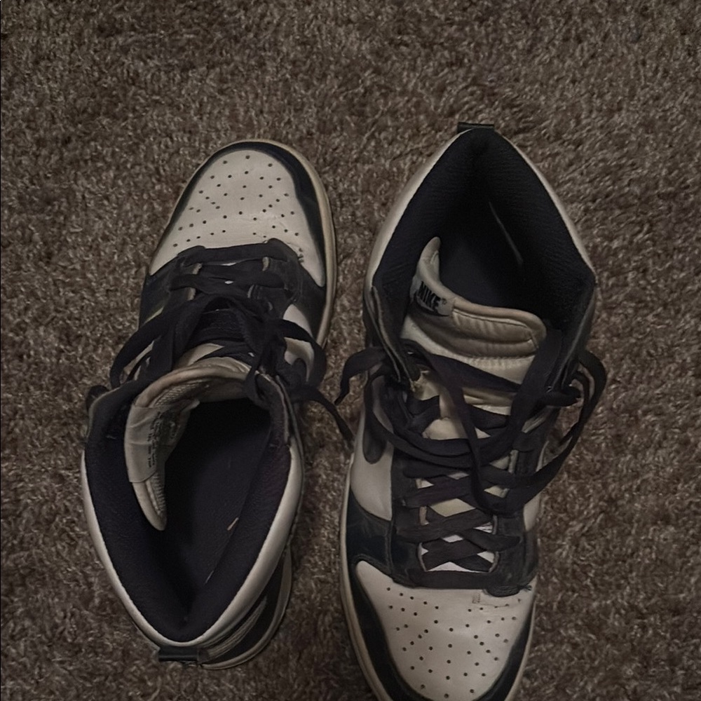 Nike Navy and White Sneakers for Everyday Style